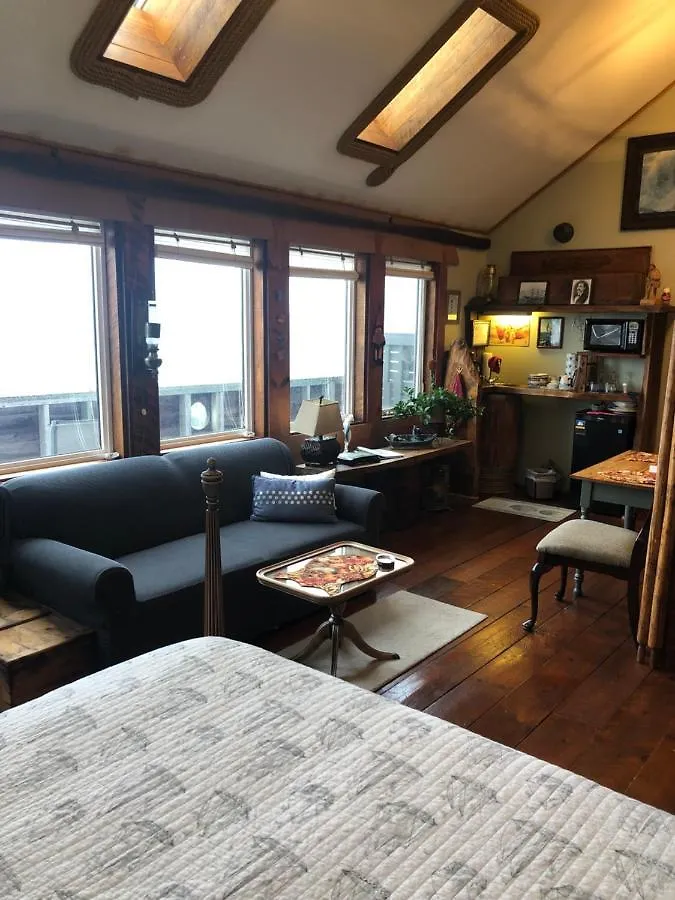 Seawatch Bed & Breakfast Bed & Breakfast Halifax Canada